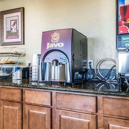 Rodeway Inn Pueblo Ngoại thất bức ảnh