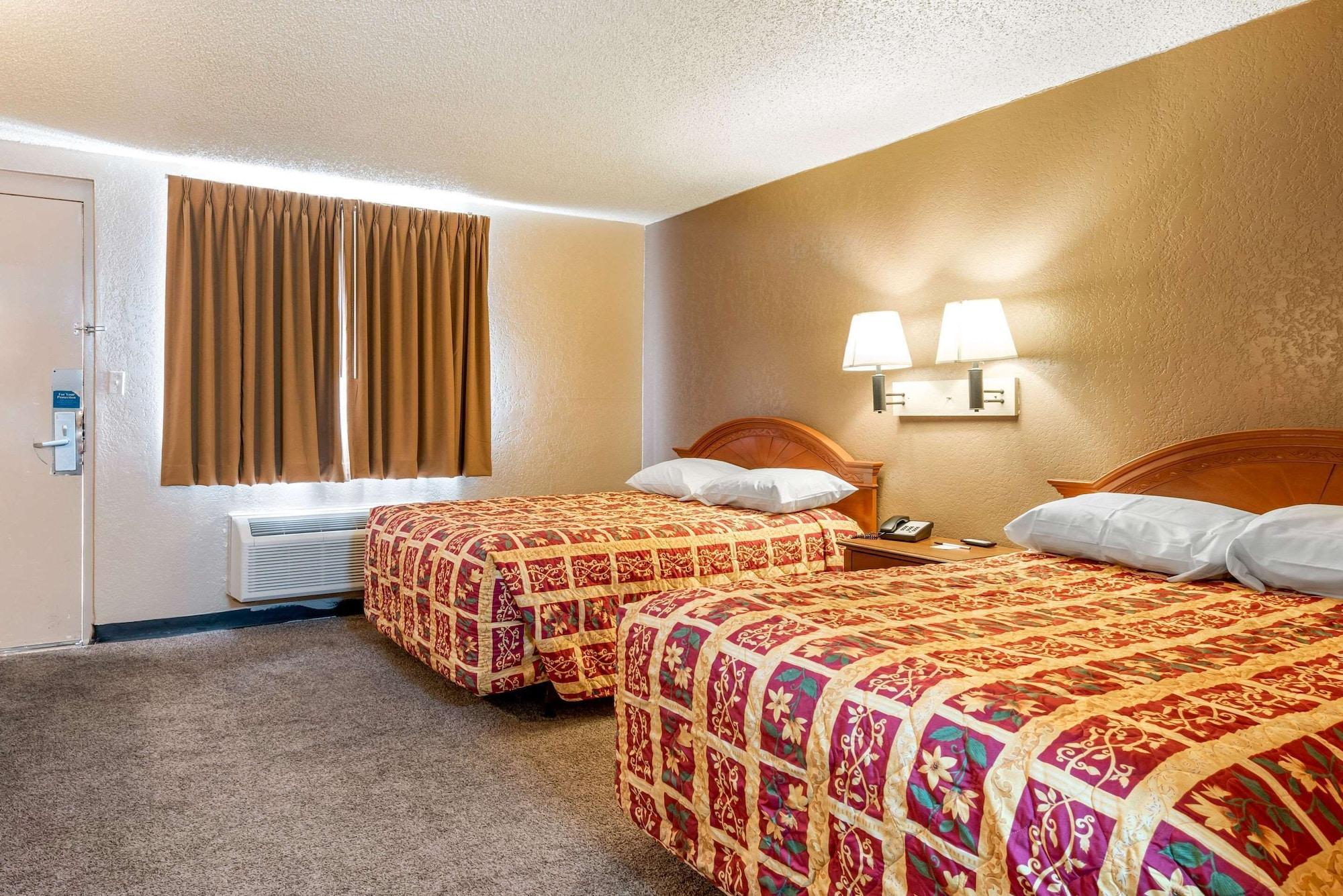 Rodeway Inn Pueblo Ngoại thất bức ảnh