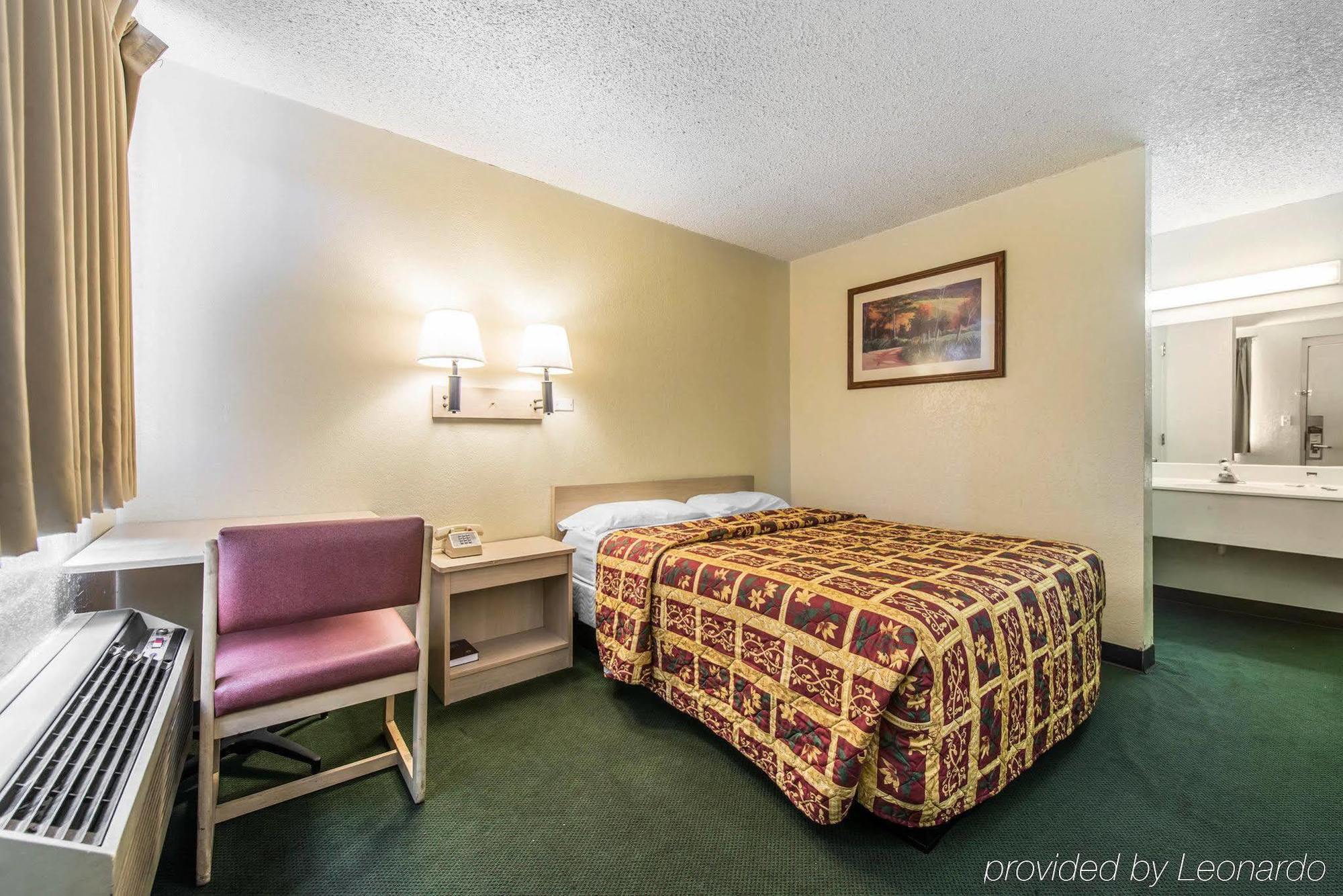 Rodeway Inn Pueblo Ngoại thất bức ảnh