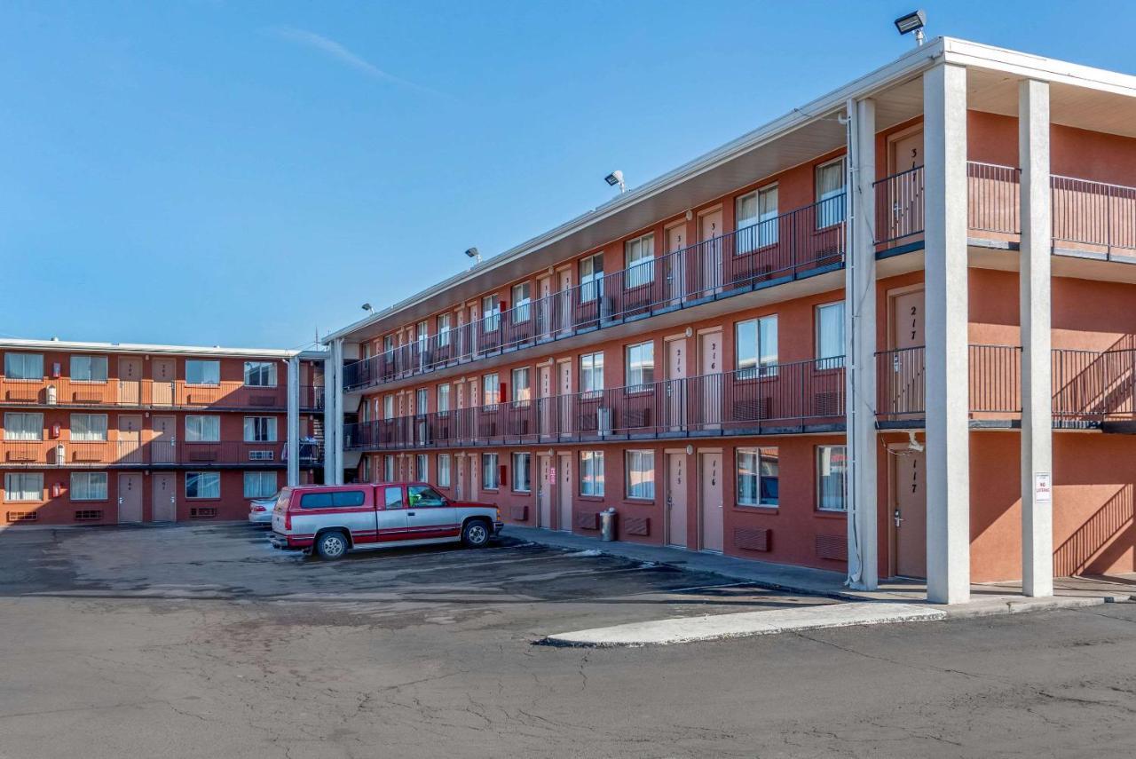 Rodeway Inn Pueblo Ngoại thất bức ảnh